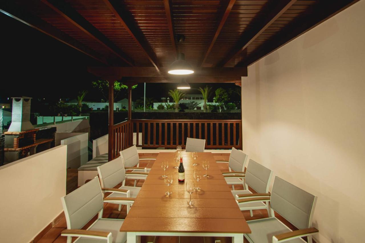 Stylish 6 Bedroom Villa Princesa - Hot Tub - Heated Pool - Near Beach & Waterparks Playa Blanca  Exterior foto